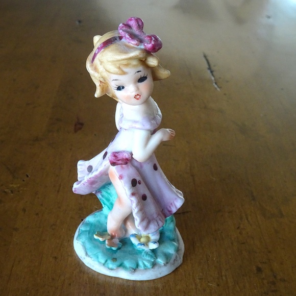 Vintage Sassy Dancing Flower Garden Girl Figurine Cute Country Cottagecore Decor - Picture 5 of 6